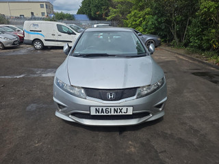 Honda Civic 8  рест. FN4 2011