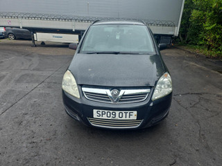 Opel Zafira 2  (B) рест. 2009