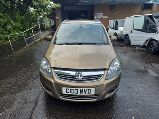Opel Zafira 2  (B) рест. 2013