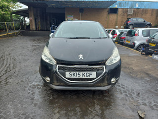 Peugeot 208 2015