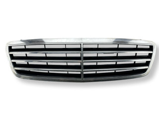 решетка радиатора Mercedes-Benz C-Класс W203/S203/CL203 [рестайлинг] 2005, 2.2 л., CDi, OM 646.963, дизель, АКПП, cubanitsilber / 723, универсал, задний привод, правый руль, A2038800223, 2038800223