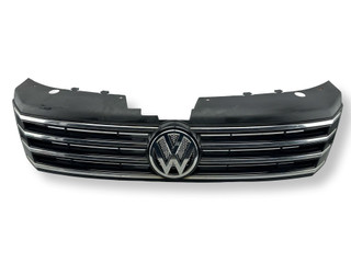 решетка радиатора Volkswagen Passat B7 2012, 2.0 л., TDi, CFFB, дизель, 6МКПП, night blue / lh5x, универсал, передний привод, правый руль, 3AA853651, 3AA853653
