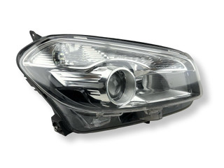 Фара галоген правая Nissan Qashqai J10 [рестайлинг] 2012, 1.5 л., DCi, K9K 430, дизель, 6МКПП, super white / 326, внедорожник 5 дв., передний привод, правый руль, 1LL010335-14, 26010BR01B