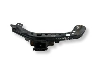 крепление фары левой Subaru Forester 2 поколение (SG) [рестайлинг] SG5 2007, 2.0 л., i, EJ204, бензин, 5МКПП, evergreen-silver, универсал, полный привод, правый руль, 57707-SA210