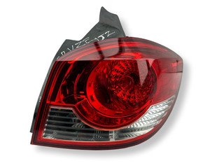 фонарь задний правый Chevrolet Cruze 1 поколение J300 2012, 2.0 л., VCDi, Z 20 DMH, дизель, 5МКПП, хетчбэк 5 дв., передний привод, правый руль, 95965224