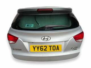 крышка багажника (дверь 3-5) Hyundai ix35 1 поколение LM 2012, 1.7 л., CRDi, D4FD, дизель, 6МКПП, sleek silver, внедорожник 5 дв., передний привод, правый руль, 73700-2Y001