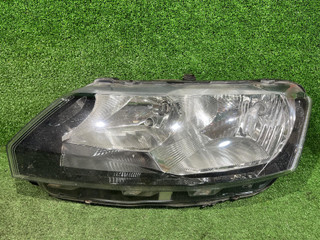 Фара галоген левая Skoda Rapid 1 поколение 2014, 1.6 л., TDi, CAYB, дизель, 5МКПП, flash red, хетчбэк 5 дв., передний привод, правый руль, 5JC941015, 90019589