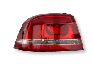 фонарь задний левый Volkswagen Passat B7 2014, 1.6 л., TDi, CAYC, дизель, 6МКПП, седан, передний привод, правый руль, 3AE945095F, 90004825