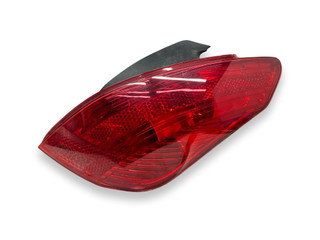 фонарь задний правый Peugeot 308 T7 2009, 1.6 л., i, 5FW (EP6), бензин, 5МКПП, хетчбэк 5 дв., передний привод, правый руль, 9680425880