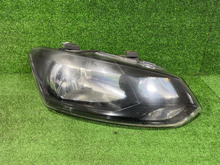Фара галоген правая Volkswagen Polo 5 поколение 2010, 1.2 л., i, CGPB, бензин, 5МКПП, candyweiss / lb9a, хетчбэк 3 дв., передний привод, правый руль, 6R2941016E, 89501934