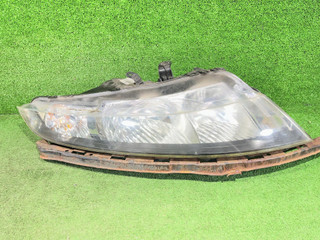 Фара галоген правая Honda Civic 8 поколение 2006, 2.2 л., cTDi, N22A2, дизель, 6МКПП, nighthawk black / b92p, хетчбэк 5 дв., передний привод, правый руль, 33100-SMG-E014-M1, 0301226602