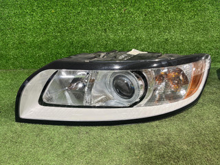 Фара галоген левая Volvo V50 1 поколение [рестайлинг] 2012, 1.6 л., D, D 4162 T, дизель, 6МКПП, black sapphire / 452, универсал, передний привод, правый руль, 0301237601, 31299589