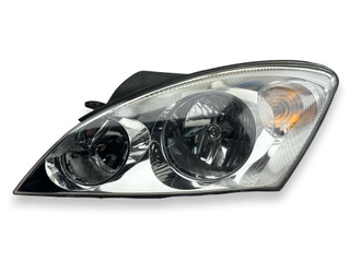Фара галоген левая Kia Ceed 1 поколение ED 2008, 1.6 л., CRDi, D4FB, дизель, 5МКПП, black pearl/ 1k, хетчбэк 5 дв., передний привод, правый руль, 92101-1H010