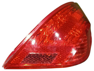 фонарь задний правый Peugeot 308 T7 2008, 1.6 л., HDi, 9HZ (DV6TED4), дизель, 5МКПП, noir perla nera / ktv, хетчбэк 5 дв., передний привод, правый руль, 9680425880