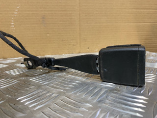 замок ремня безопасности Volkswagen Touareg 3 поколение 2019, 3.0 л., дизель, 760857755A