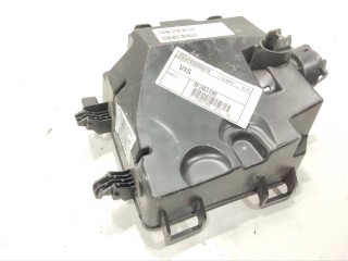 короб предохранителей Opel Astra L 2023, 9843059080
