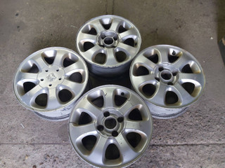 диск литой Peugeot, 1.6 л., бензин, МКПП, хетчбэк 5 дв.