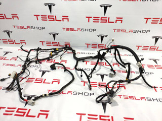 Электропроводка центральной панели Tesla Model Y 1 поколение 2020, 1489040-04-C