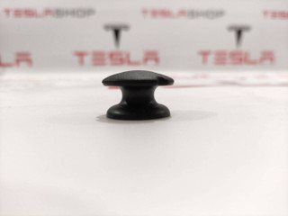 Клипса шпильки крепления грузовой сетки Tesla Model S 1 поколение (2012 - 2016), 1009089-00-A