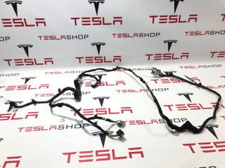 Электропроводка подъемной задней двери Tesla Model X 1 поколение 2019, 1032882-00-F, P1032882-70-F