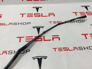 щеткодержатель (поводок стеклоочистителя, дворник) Tesla Model S 1 поколение [2-й рестайлинг] 2022, 1562221-00-A, 1562217-00-A