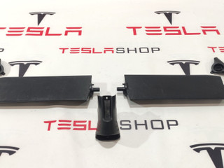 Корпус центрального люверса Tesla Model 3 1 поколение (2017 - 2026), 1559787-00-A, 1559793-00-A