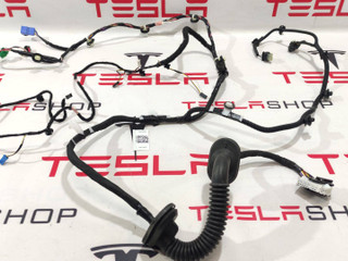 электропривод двери Tesla Model 3 1 поколение (2017 - 2026), 3067963-00-C