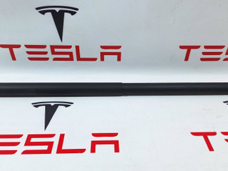 амортизатор крышки багажника (3-5 двери) Tesla Model X 1 поколение 2018, 1129698-00-A