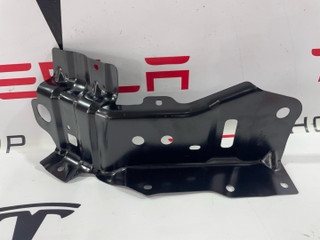 кронштейн усилителя переднего бампера нижний Tesla Model 3 2 поколение 2024, 1847107-00-B, 1694451-00-D, 1772362-00-E