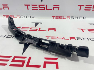 крепление фары правой Tesla Model 3 2 поколение 2025, 1694087-00-I, 2040185-00-A