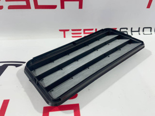 Вентиляционный клапан заднего багажника Tesla Model 3 1 поколение [рестайлинг] 2022, 1098751-00-C