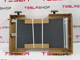 Радиатор кондиционера (передний) Tesla Model 3 1 поколение 2020, 1077083-00-B