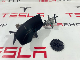 насос масляный Tesla Model X 1 поколение 2018, 1002633-00-E, 1007006-02-A