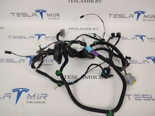 Электропроводка двери задняя левая Tesla Model S 1 поколение [рестайлинг] 2018, 1004425-00, 1005630-00