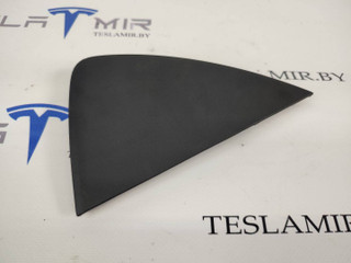 Накладка боковая торпеды левая Tesla Model 3 1 поколение 2020, 1083361-00