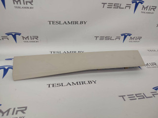 Накладка бардачка нижняя Tesla Model S 1 поколение [рестайлинг] 2018, 1002302-00, 1002301-22