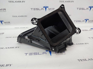 воздухозаборник Tesla Model 3 1 поколение 2020, 1107204-00, 1092162-00