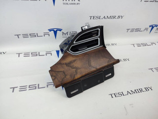 Декоративная накладка центральной консоли Tesla Model S 1 поколение [рестайлинг] 2018, 1007831-00, 1007834-00
