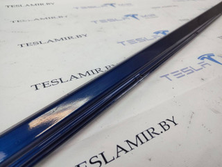 Молдинг накладки порога правый Tesla Model S 1 поколение [рестайлинг] 2017, 1012217-00