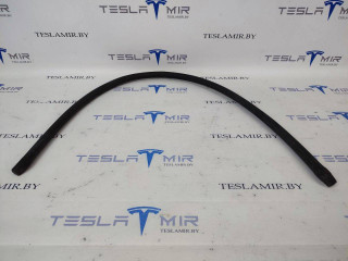 уплотнитель подкапотного пространства Tesla Model S 1 поколение [рестайлинг] 2017, 1060710-00