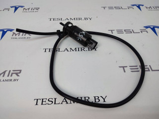 Насос (моторчик) бачка омывателя Tesla Model Y 1 поколение 2021, 1110164-00
