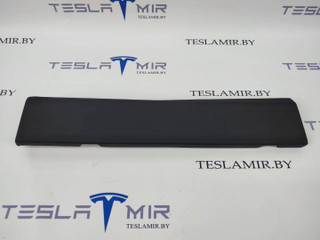 Накладка бардачка нижняя Tesla Model S 1 поколение [рестайлинг] 2017, 1002302-00, 1002301-14