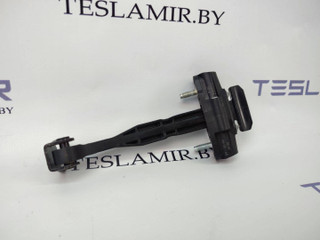 ограничитель открывания двери задней Tesla Model Y 1 поколение 2021, 1500684-00