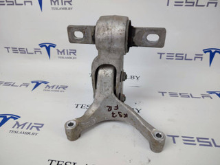 кронштейн двигателя Tesla Model S 1 поколение [рестайлинг] 2017, 1055366-00, 1055368-00