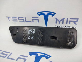 Кронштейн крепления фары противотуманной левый Tesla Model S 1 поколение [рестайлинг] 2017, 1059979-00