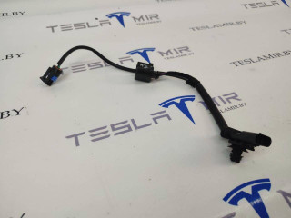 проводка бачка омывателя Tesla Model 3 1 поколение 2020, 1105306-00