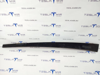 накладка крыши правая Tesla Model S 1 поколение [рестайлинг] 2017, 1053619-S0, 1052493-00