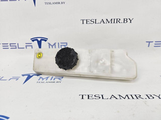 бачок тормозной жидкости Tesla Model 3 1 поколение 2022, 1044678-00, 1044673-00, 1044677-00
