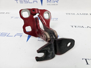петля двери Tesla Model 3 1 поколение 2022, 1091330-00