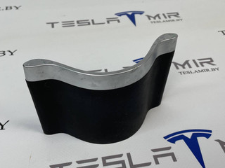 Панель подстаканника Tesla Model S 1 поколение [рестайлинг] 2017, 1058082-00